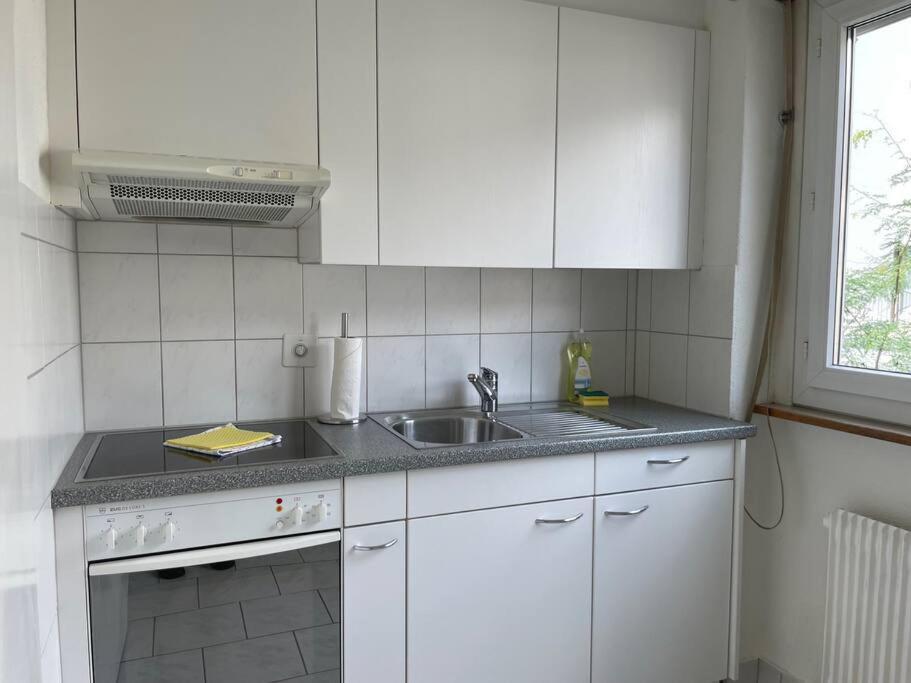 Practical Nearby - Cross 6 Apartemen *